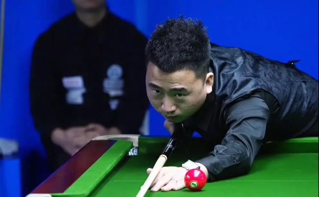 姆和阿瑙托 姆和阿瑙托